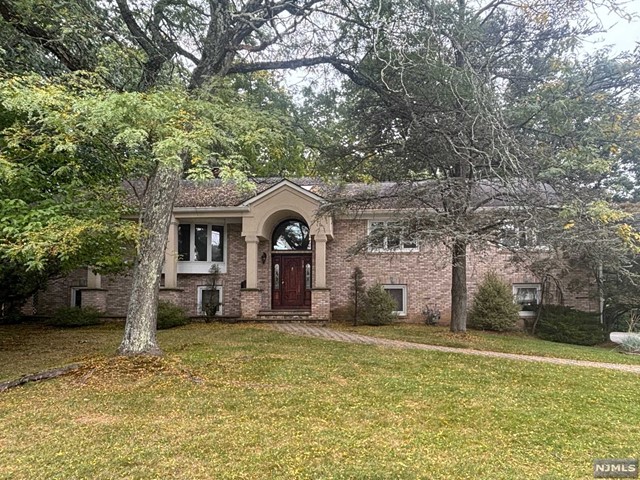 Ferris Dr, West Orange, NJ 07052