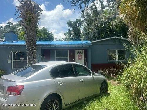 9714 N Albany Ave, Tampa, FL, 33612-7509 | Card Image