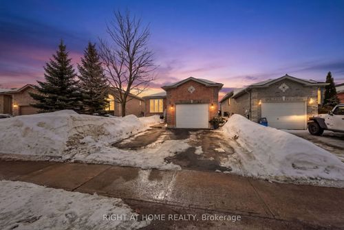 102 Monique Cres, Barrie, ON, L4M6Y5 | Card Image