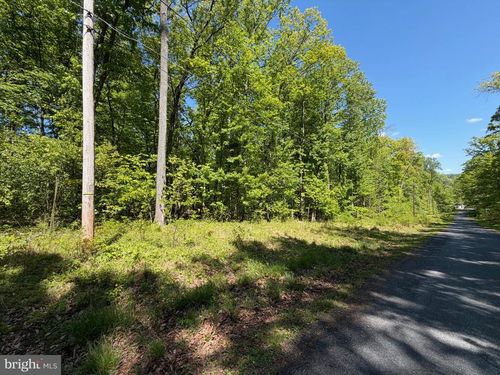 14 Deep Hollow Trl, FAIRFIELD, PA, 17320-8254 | Card Image