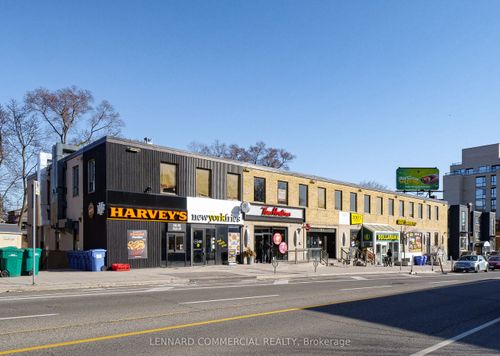 2150 Bloor St W, Toronto, ON, M6S1M8 | Card Image