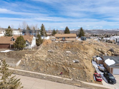 213 Grand View Cir, Evanston, WY, 82930-5618 | Card Image