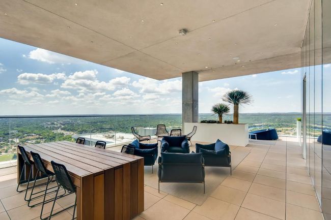 Sky Deck | Image 25
