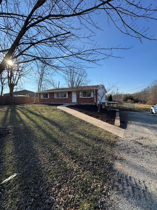 6735 N Nelson Dr, COLUMBIA, MO, 65202-8230 | Card Image