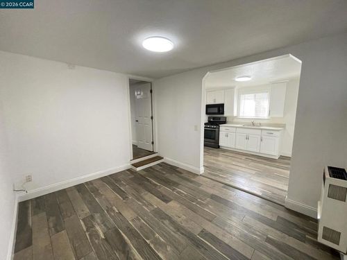 723 Florida St, Vallejo, CA, 94590-5507 | Card Image