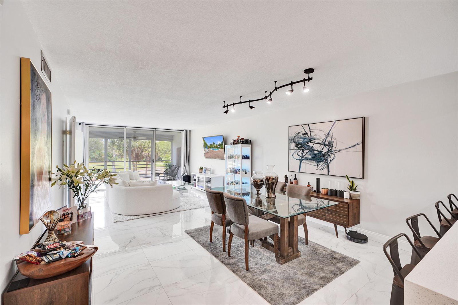 Residential Lease in Pompano Beach 2