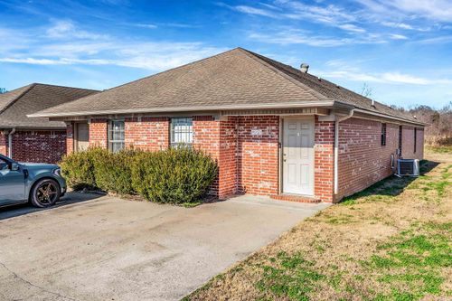 417 Middle Road, Conway, AR, 72032 | Card Image