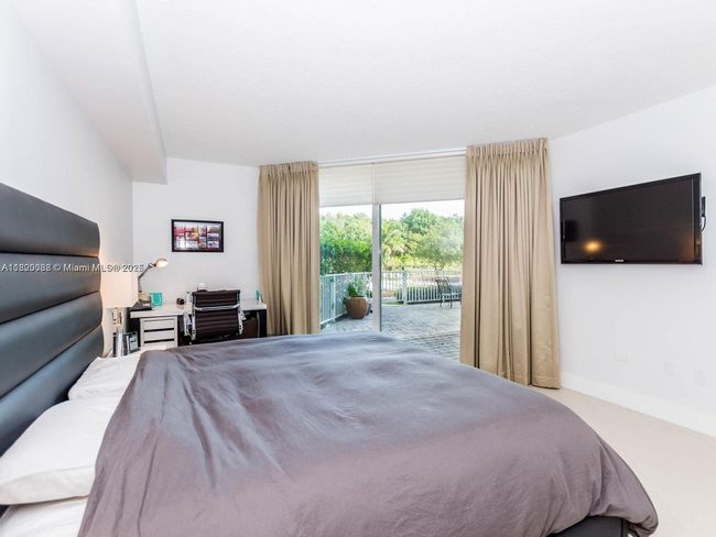 APT-102 - 3370 Ne 190 Th St, Condo with 2 bedrooms, 3 bathrooms and null parking in Aventura FL | Image 36