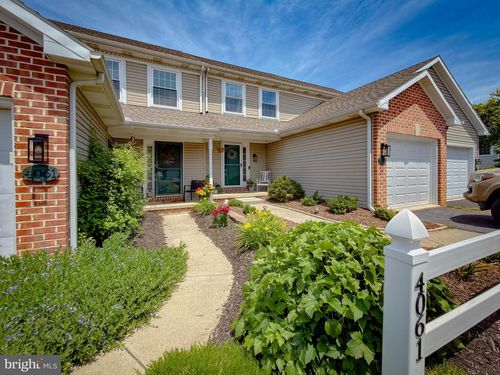 4061 Laurel Ln, MOUNT JOY, PA, 17552-9267 | Card Image