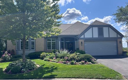 8 Canterbury Ct, Lake In The Hills, IL, 60156-4497 | Card Image