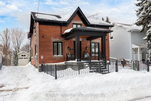 21 Elizabeth St N, Brampton, ON, L6X1S1 | Card Image