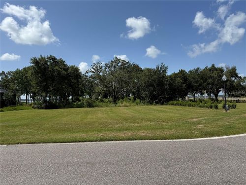 1706 Live Oak Dr, Tavares, FL, 32778 | Card Image
