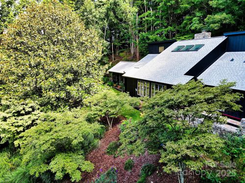100 Ballantree Dr, Asheville, NC, 28803-2022 | Card Image