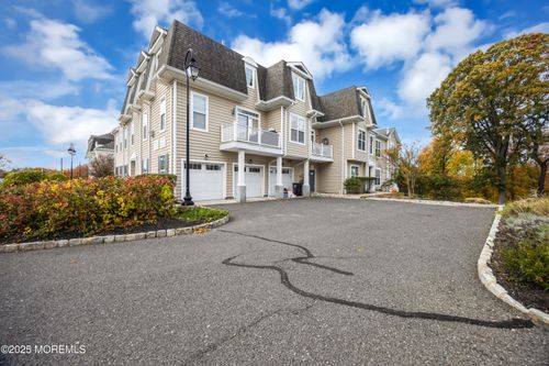 211 April Way, Middletown, NJ, 07748-6508 | Card Image