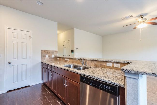 APT-402 - 1701 S Bell Blvd, Condo with 3 bedrooms, 3 bathrooms and 2 parking in Cedar Park TX | Image 9
