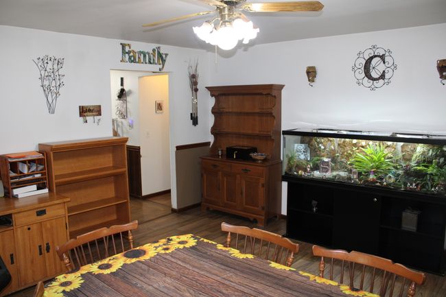 907 N Eddy St, House other with 3 bedrooms, 2 bathrooms and 6 parking in Sandwich IL | Image 8