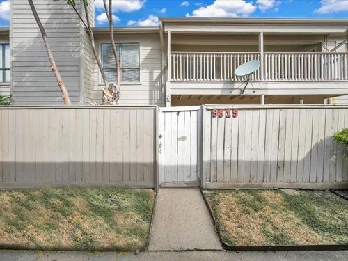 9519-9519 Pagewood Ln, Houston, TX, 77063-5205 | Card Image