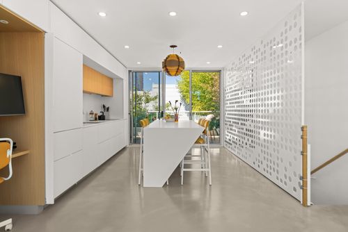 6-1650 W 1st Ave, Vancouver, BC, V6J1G1 | Card Image