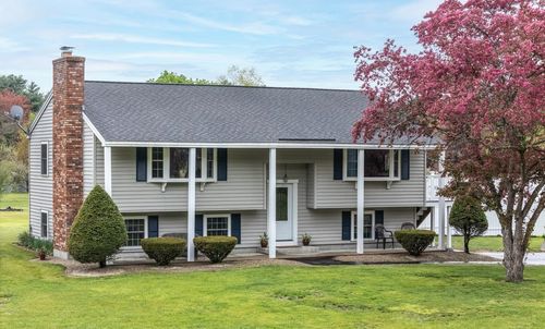 6 Kemo Cir, Litchfield, NH, 03052-2405 | Card Image