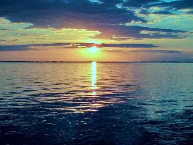 SPECTACULAR SUNSETS | Image 4