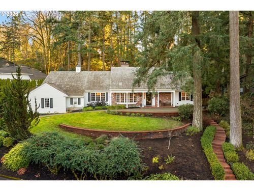 39 Hillshire Dr, Lake Oswego, OR, 97034-7375 | Card Image