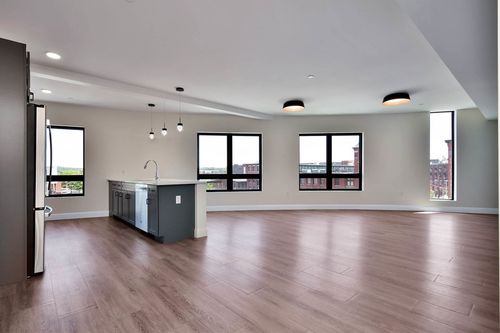 1-215 Canal St., Lawrence, MA, 01840 | Card Image