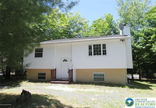 3076 Briarwood Dr, Tobyhanna, PA, 18466-3025 | Card Image