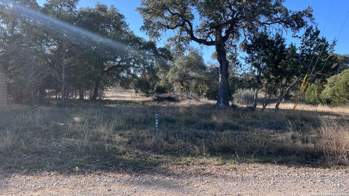 381 Lakeshore Ln, Bandera, TX, 78003-3964 | Card Image