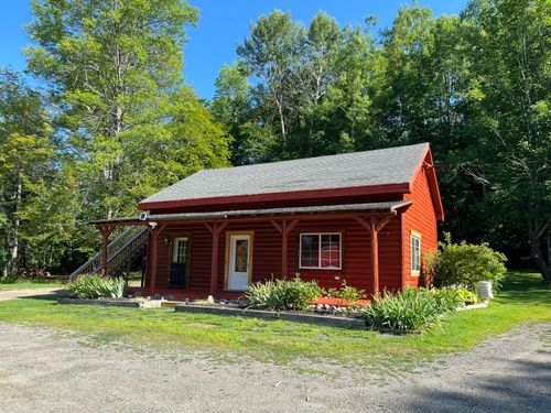 794 Thurston Hill Rd, Madison, ME, 04950-3824 | Card Image