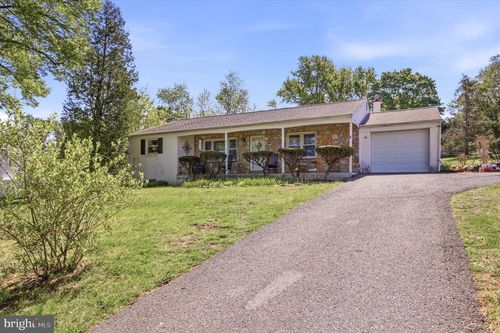 120 Harry Rd, Norristown, PA, 19403-1720 | Card Image