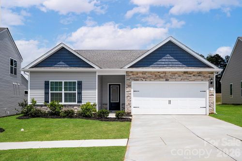8203 Cravat Ct, Charlotte, NC, 28215 | Card Image