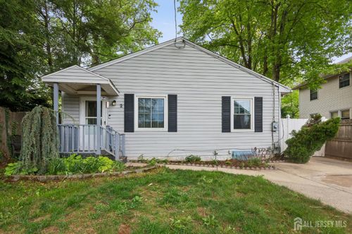 2 Culver Ln, East Brunswick, NJ, 08816-3915 | Card Image