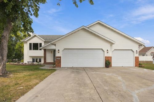 1701 33 1/2 St S, Moorhead, MN, 56560-3945 | Card Image