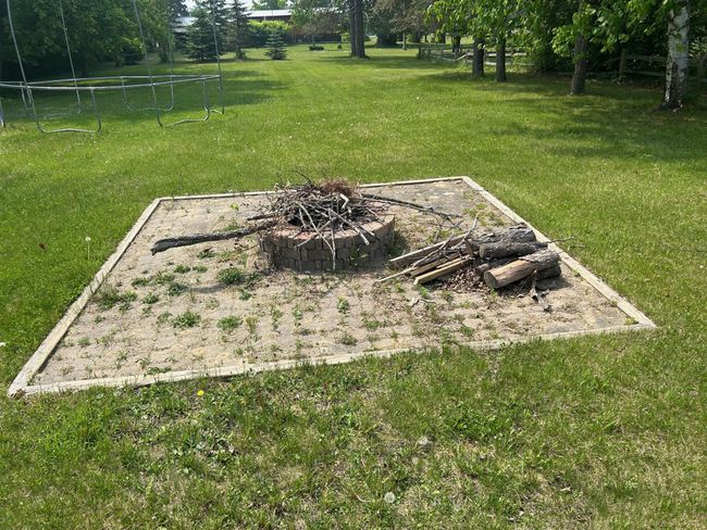 518 Main St W, House other with 3 bedrooms, 2 bathrooms and null parking in Kelliher MN | Image 26