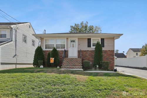 45 Van Buren St, Woodbridge, NJ, 07095-2412 | Card Image