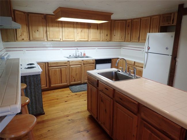 471 Fm 1296, Home with 1 bedrooms, 1 bathrooms and 3 parking in Waelder TX | Image 15