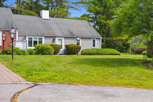 6-6 Colonial Way, Auburn, ME, 04210-9584 | Card Image