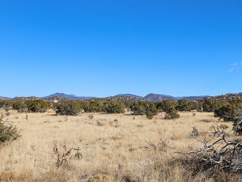 40 Camino Oriente, Santa Fe, NM, 87508 | Card Image