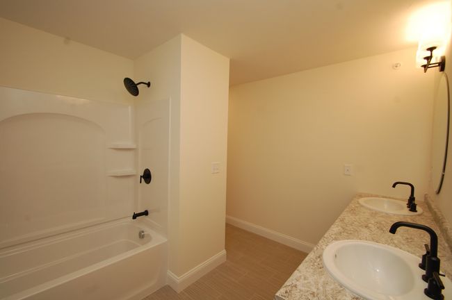 9B - 12 Chesterfield Lane, Condo with 2 bedrooms, 3 bathrooms and null parking in Londonderry NH | Image 10