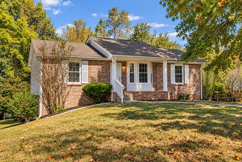 740 Acorn Dr, Clarksville, TN, 37043-2615 | Card Image