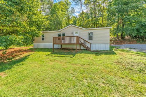 130 Westford Dr, Strawberry Plains, TN, 37871-3835 | Card Image