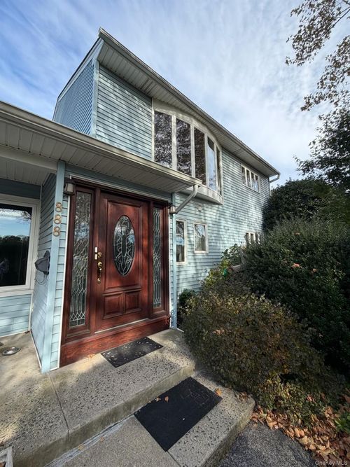 upper-888 Custer Street, Hempstead, NY, 11580 | Card Image