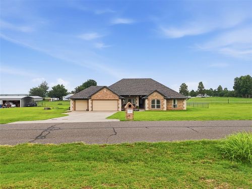 1903 Riviera Dr, Tuttle, OK, 73089-8111 | Card Image