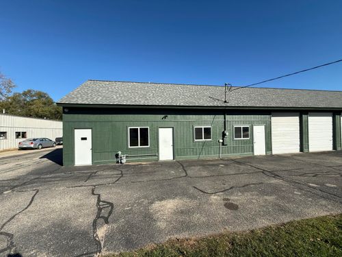 287 E 26th St, Holland, MI, 49423-5445 | Card Image