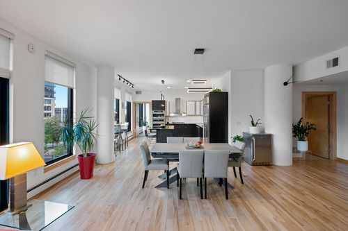 unit-306-1240 S 2nd St, Minneapolis, MN, 55415-2608 | Card Image