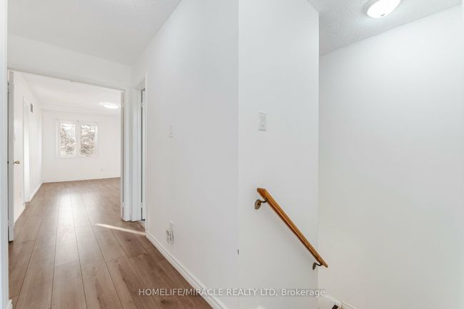 24 - 2 Huntingwood Ave, Condo with 4 bedrooms, 3 bathrooms and 2 parking in Dundas ON | Image 17