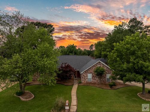 24 Windmere Dr., Texarkana, TX, 75503 | Card Image