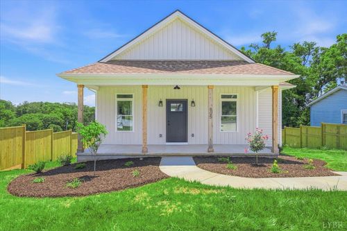 805 14th St, Altavista, VA, 24517-1315 | Card Image