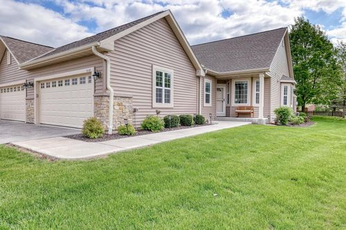 6928 S Weather Edge Circle, Lannon, WI, 53046 | Card Image