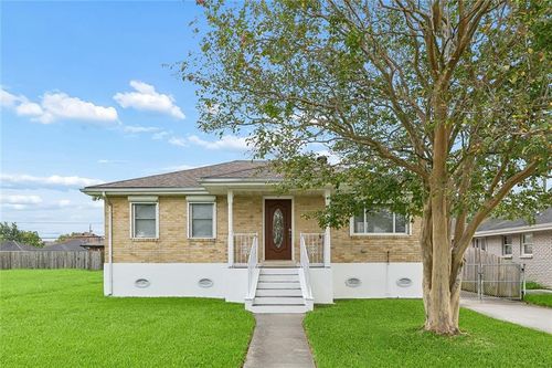 401 Llama Dr, Arabi, LA, 70032-2020 | Card Image